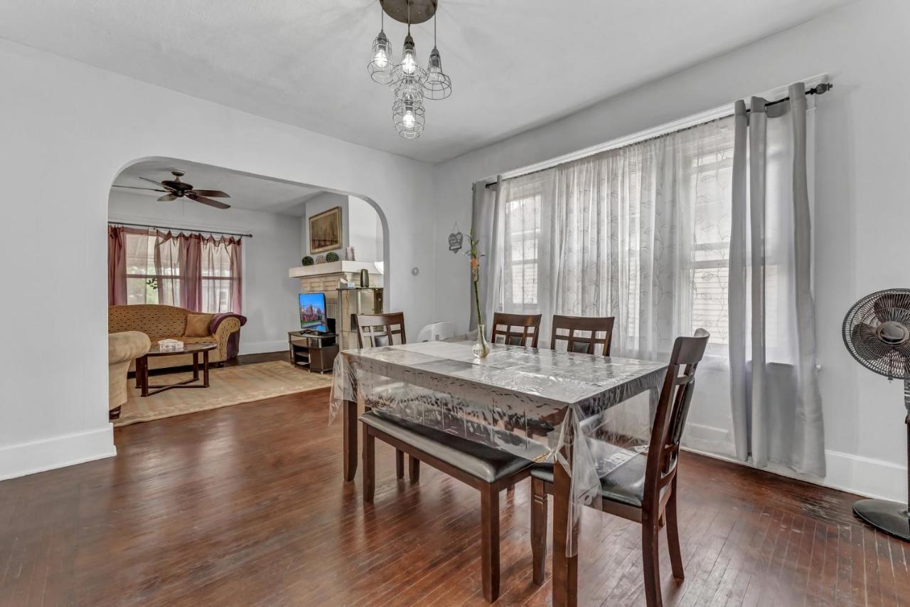 Renovated Main Floor Large 3 Bed House Buffalo Exterior foto