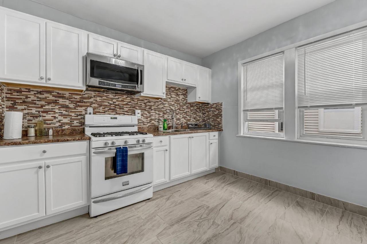 Renovated Main Floor Large 3 Bed House Buffalo Exterior foto