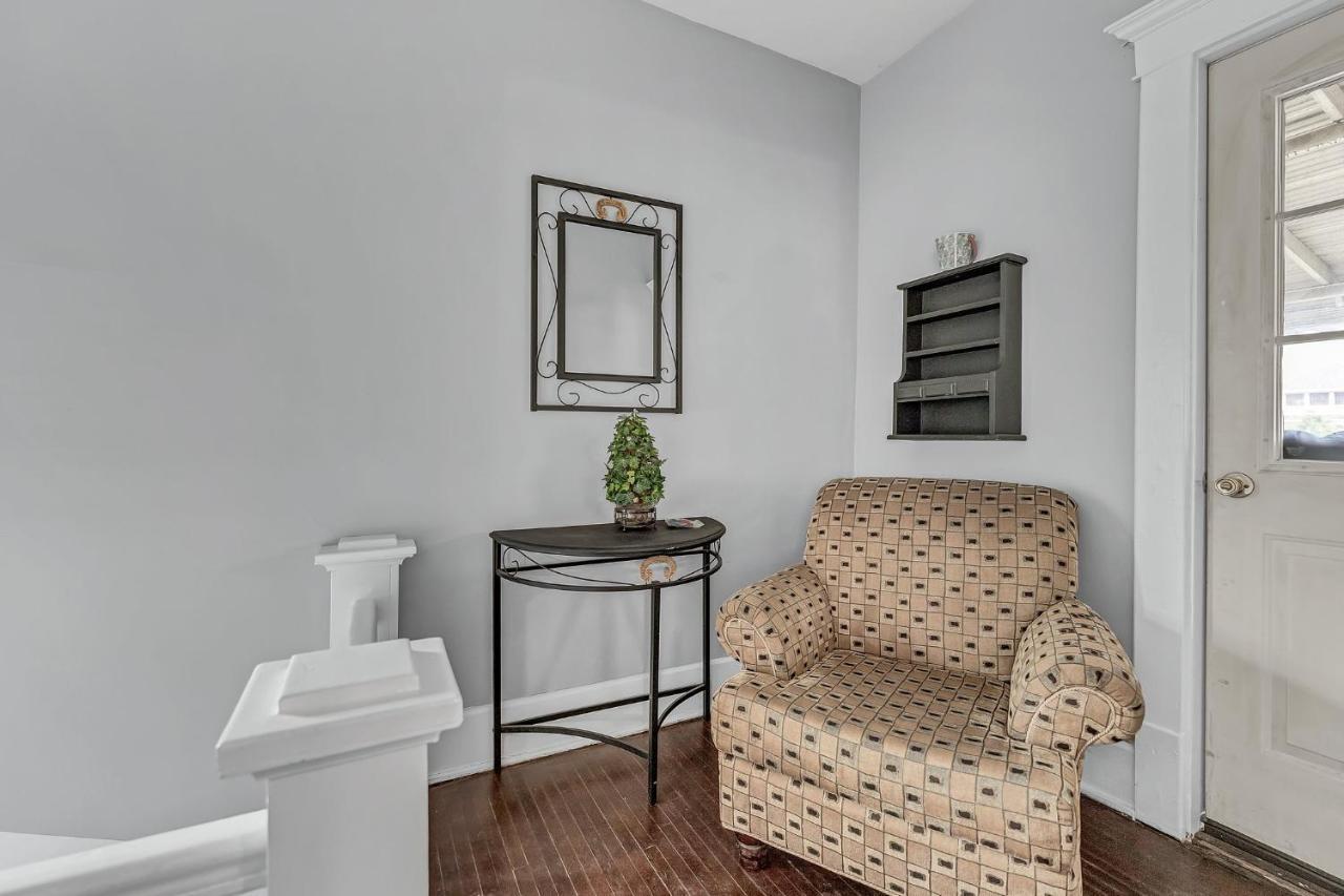 Renovated Main Floor Large 3 Bed House Buffalo Exterior foto